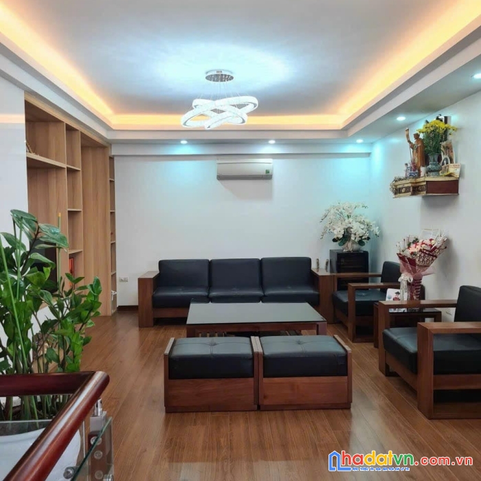 Cần chuyển nhượng căn hộ 210m2 tại vinaconex hồ tùng mẫu 4pn giá 7ty lh 0394392185