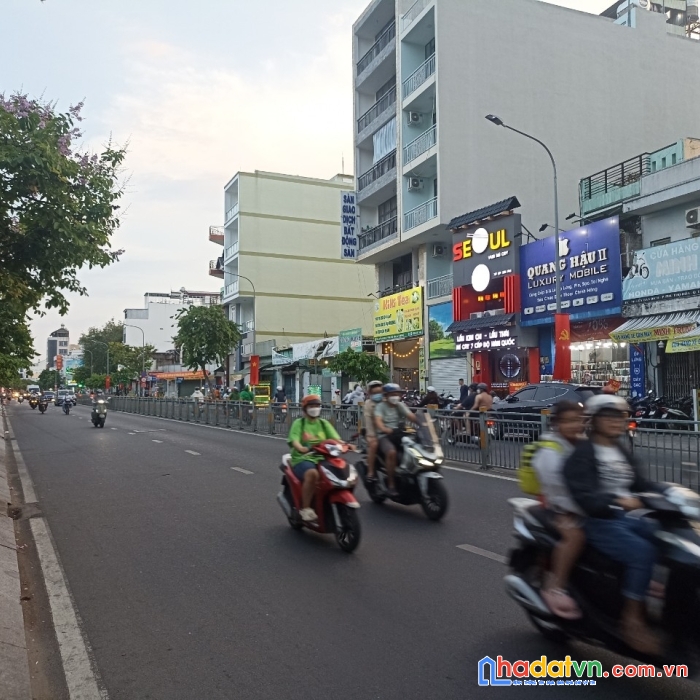 Bán gấp nhà 101m2 mtkd đường luỹ bán bích, pth, quận tân phú với 22 tỷ