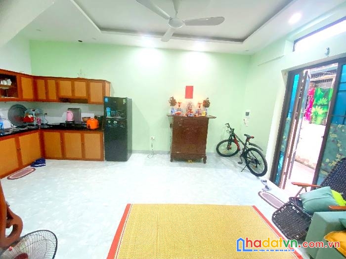 Tây hồ - nhà đẹp 2 tầng ở ngay – ô tô đỗ cửa- 35m – mặt tiền 5m rông thênh thang – 1.55 tỷ 