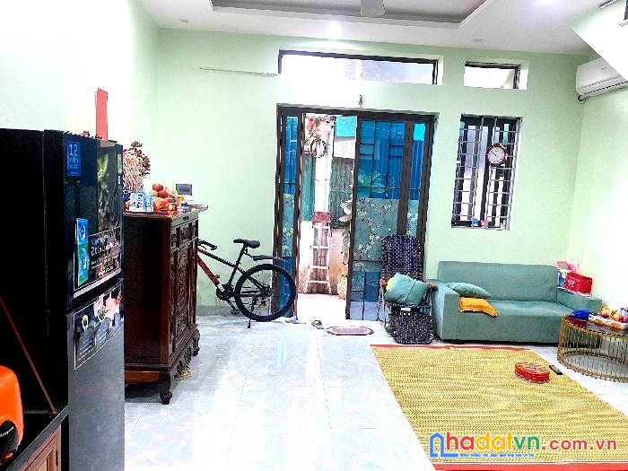 Tây hồ - nhà đẹp 2 tầng ở ngay – ô tô đỗ cửa- 35m – mặt tiền 5m rông thênh thang – 1.55 tỷ 