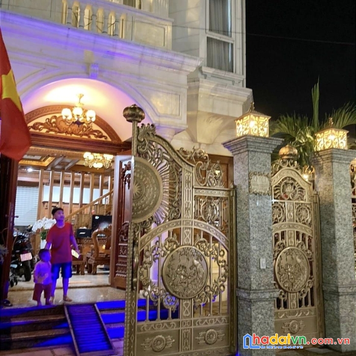 Bán nhà nội thất toàn gỗ dương thị mười 96m2 chỉ 8 tỷ 700