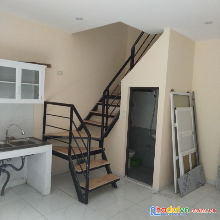 Bán nhà 2 tầng ở phố dương văn bé, ô tô đỗ giá 1,05 tỷ