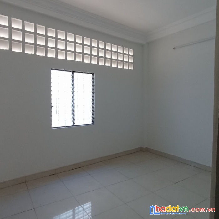 Cần bán gấp nhà mt đường tạ uyên, p6, quận 11