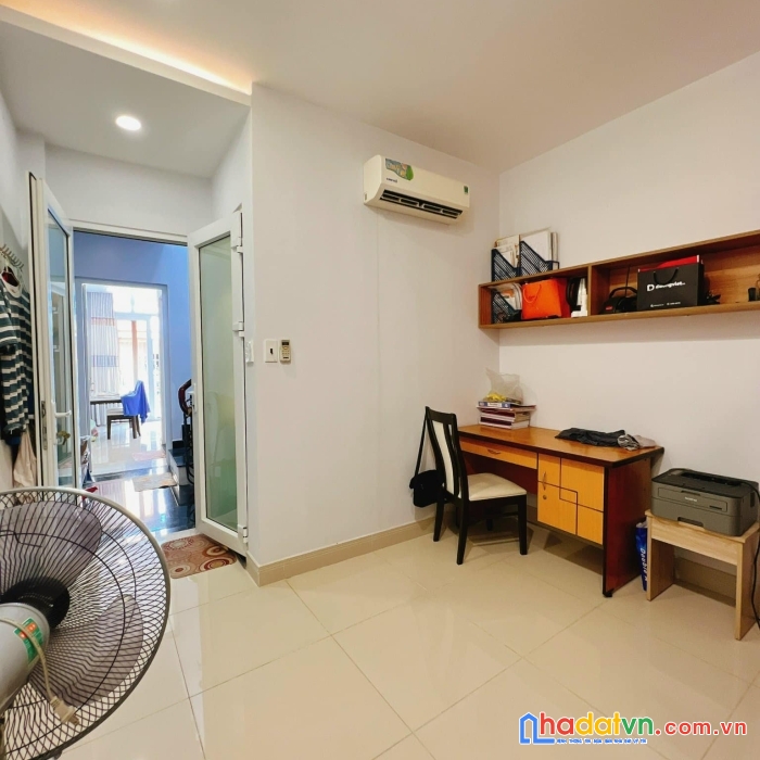 Mặt tiền ngã tư cao lỗ - tạ quang bửu, 80m2, 4x20, 4 tầng, khu phân lô chỉ 12.5 tỷ tl
