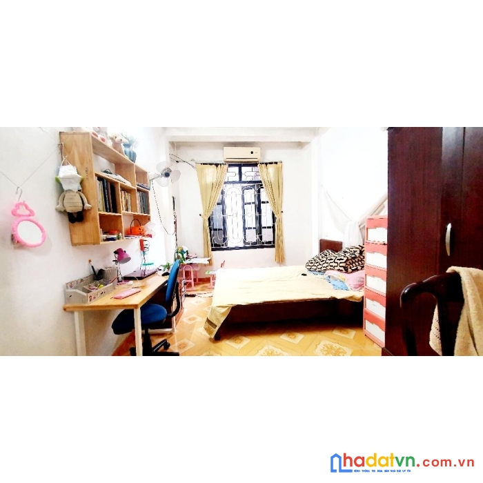 Tây hồ - mặt phố cách 30m – 5 tầng ở ngay – sổ đỏ vuông đẹp – 3 tỷ. 