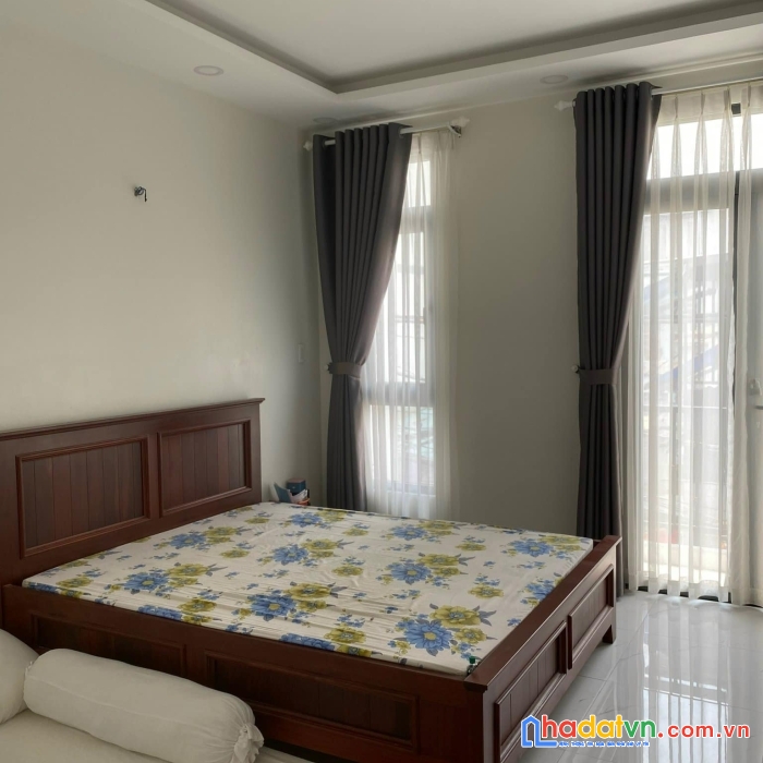 Bán nhà hxh thông hưng phú. 5 tầng, 5pn, vuông a4, mở vp cty 5.5 tỷ 0906993584