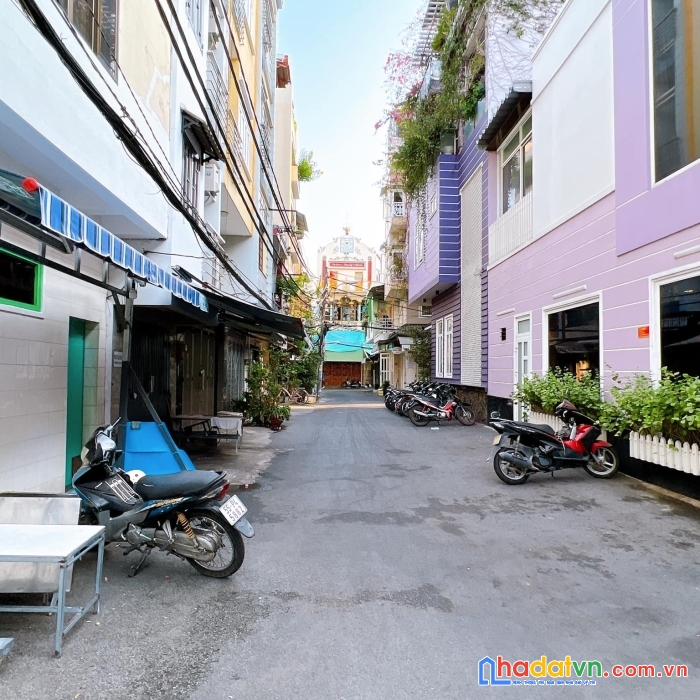 Bán nhà hxh thông hưng phú. 5 tầng, 5pn, vuông a4, mở vp cty 5.5 tỷ 0906993584