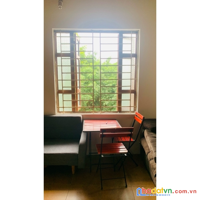 Tây hồ- 40m 3 tầng sổ đỏ vuông – mặt tiền 5.5m –ngõ ô tô tránh-  view cầu nhật tân – 3.8 tỷ 