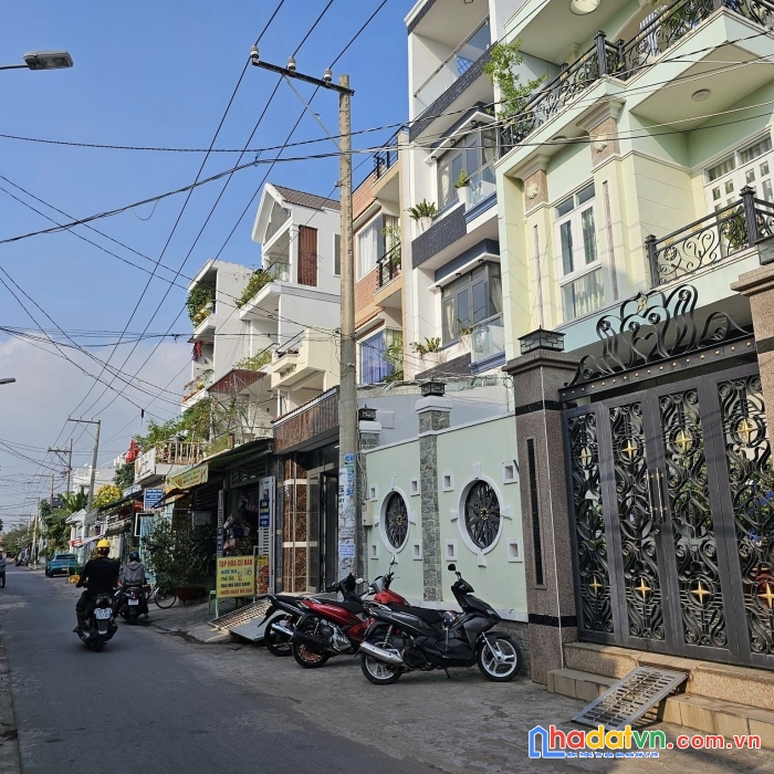 Bán nhà hxh hưng phú. 5 tầng, 5pn, vuông a4, mở vp cty 5.5 tỷ 0906993584