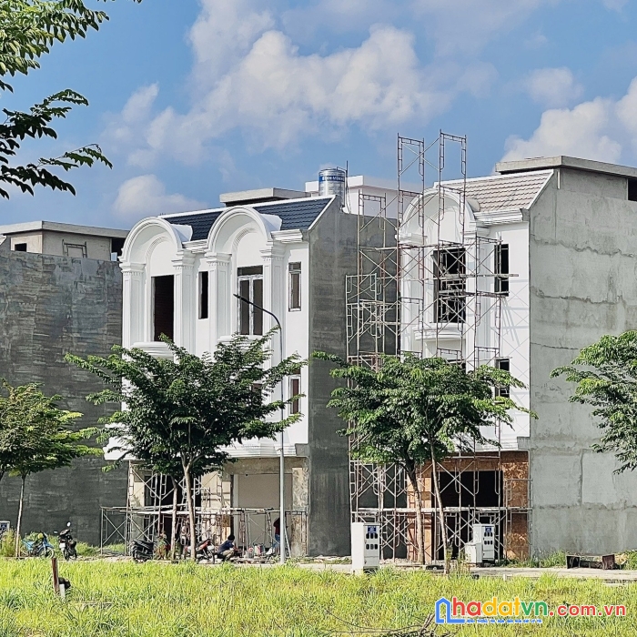 Mặt tiền dh418, ngay ngã tư khánh bình, tx. tân uyên, bình