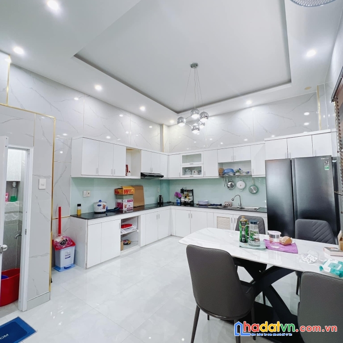 Bán nhà hxh đặng chất, 80m2, 4 tầng, 5pn, kinh doanh sầm uất