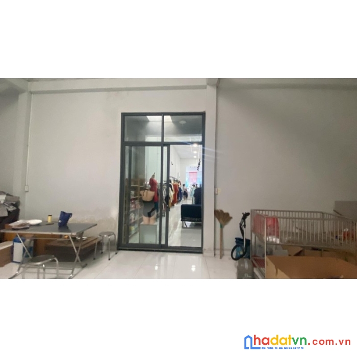 Nhà giảm giá tới 5 tỷ 210m2 mt đường phan văn hơn 