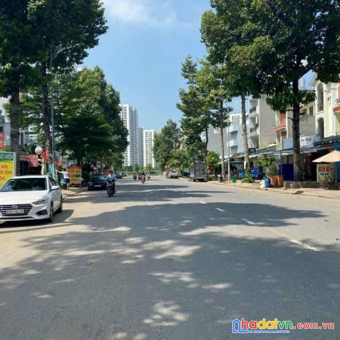 Cần bán gấp lô 60m2 hxh 7m ngay chợ đầu mối thủ đức chỉ 2.550 tỷ tl mạnh