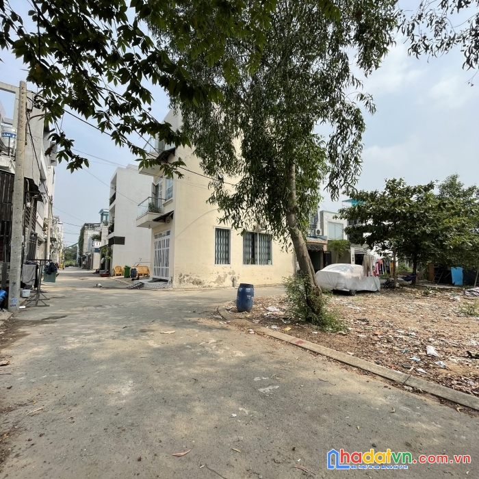 Cần bán gấp lô 60m2 hxh 7m ngay chợ đầu mối thủ đức chỉ 2.550 tỷ tl mạnh