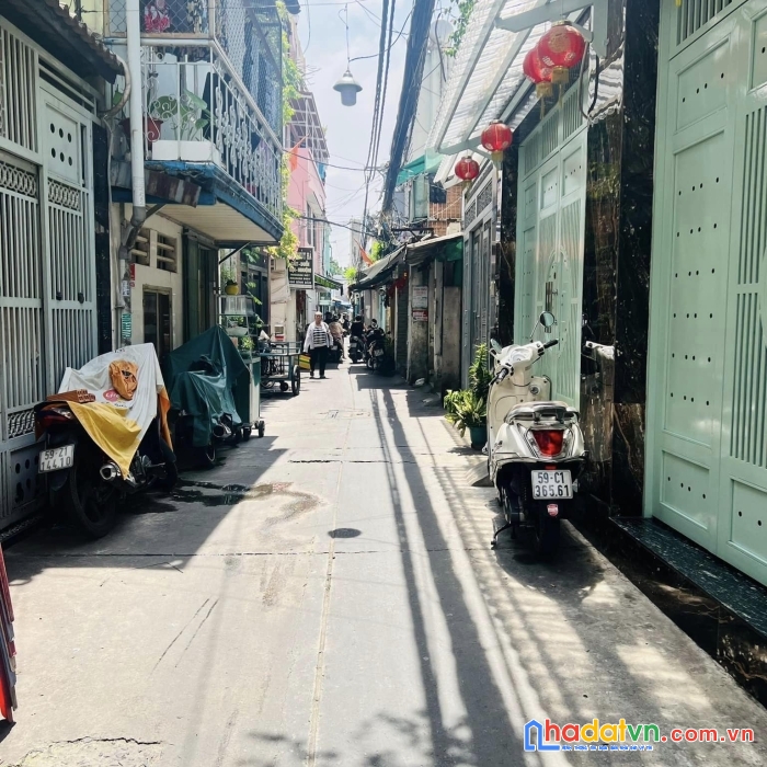 Bán nhà dương bá trạc, dtsd 36m2, shr, ko quy hoạch, 2.15 tỷ 0906993584