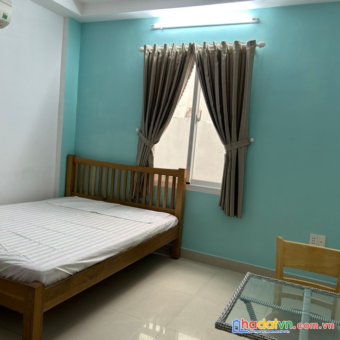 Cực hót, tòa nhà mt 6 tầng lô góc khu e tow cộng hòa q.t bình, 5.3 x 22