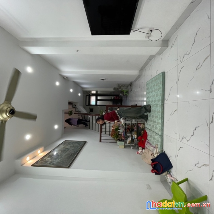 Tây hồ- ngõ 2 an dương vương- nhà mới 4 tầng sang xịn – ô tô 1.25 tấn đỗ cửa – 3.95 tỷ 