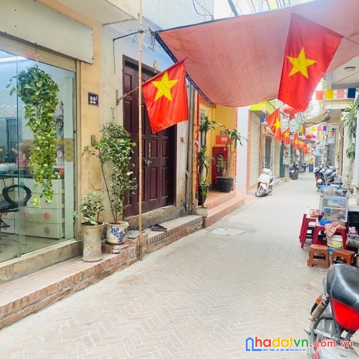 Tây hồ- thụy khuê – 4 tầng 3 ngủ mới tinh- thoáng sáng- ngõ to -gần mặt phố- 4.68 tỷ 