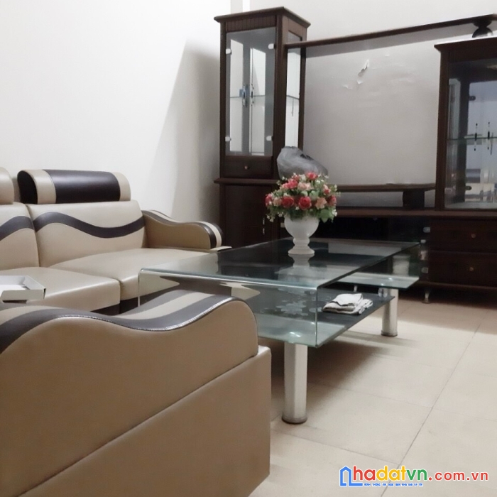 Tây hồ - ngõ 175 lạc long quân – 5 tầng cho thuê – có sân để xe – 4.75 tỷ. 