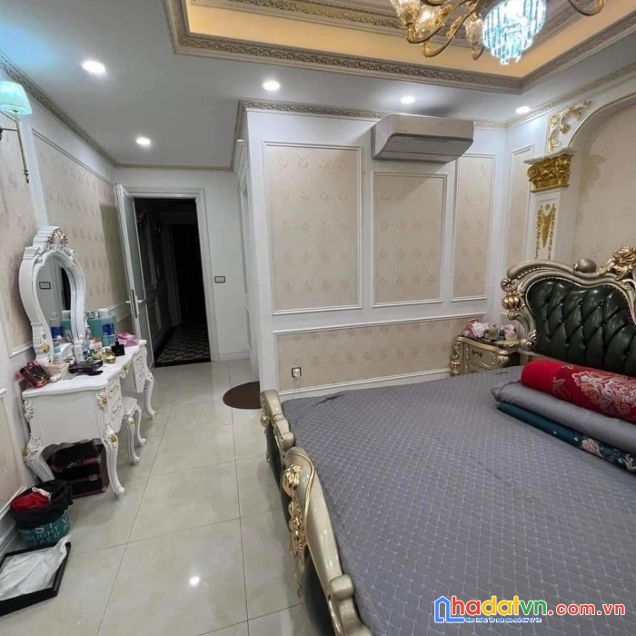 Tây hồ-hoàng hoa thám-4 tầng nội thất xịn xò –ô tô đỗ cửa –ngõ nông –kinh doanh –3.3 tỷ 