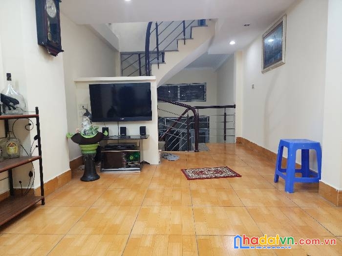 Tây hồ - lạc long quân-phân lô cán bộ- ô tô đỗ cửa –2 mặt thoáng sáng- 3.85tỷ. 