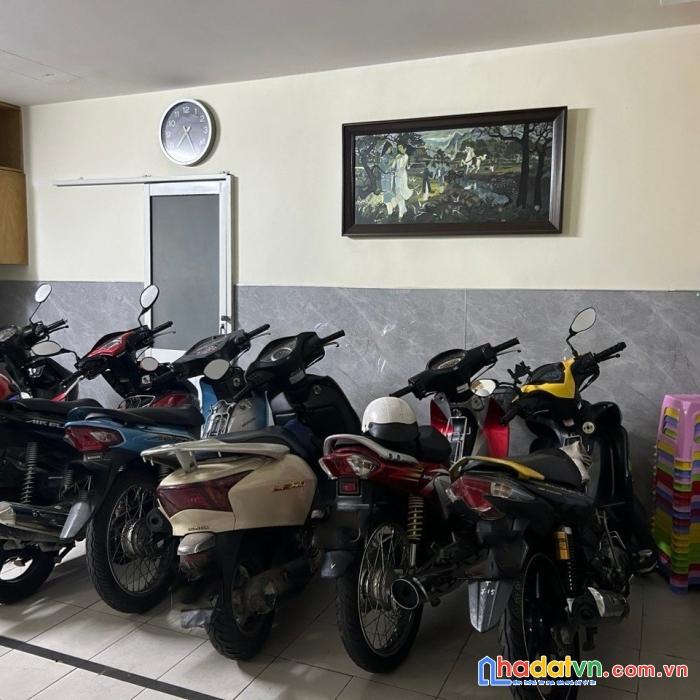 Tòa nhà mt đường bàu bàng, 6 tầng lô góc khu e tow cộng hòa q.t bình, 5.3 x 22