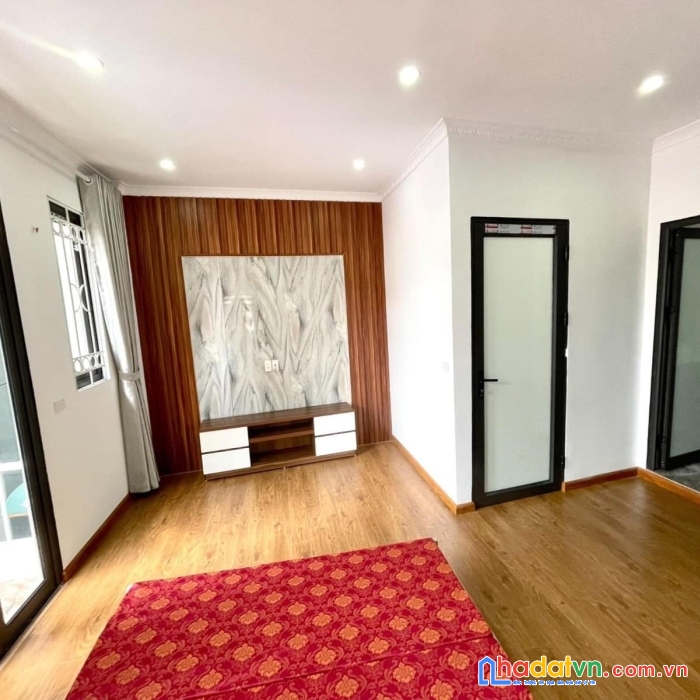 Bán nhà trần khát chân, hai bà trưng 36m, 4 tầng. giá: 4.3 tỷ