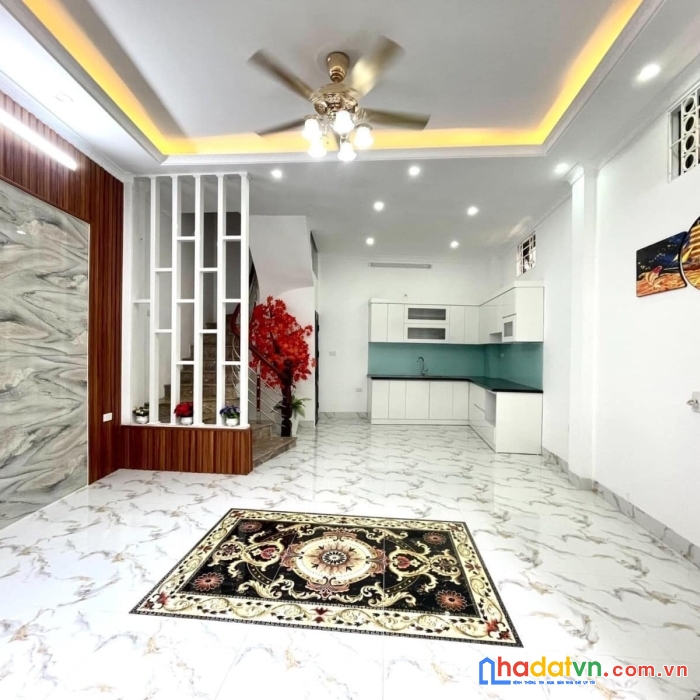 Bán nhà trần khát chân, hai bà trưng 36m, 4 tầng. giá: 4.3 tỷ