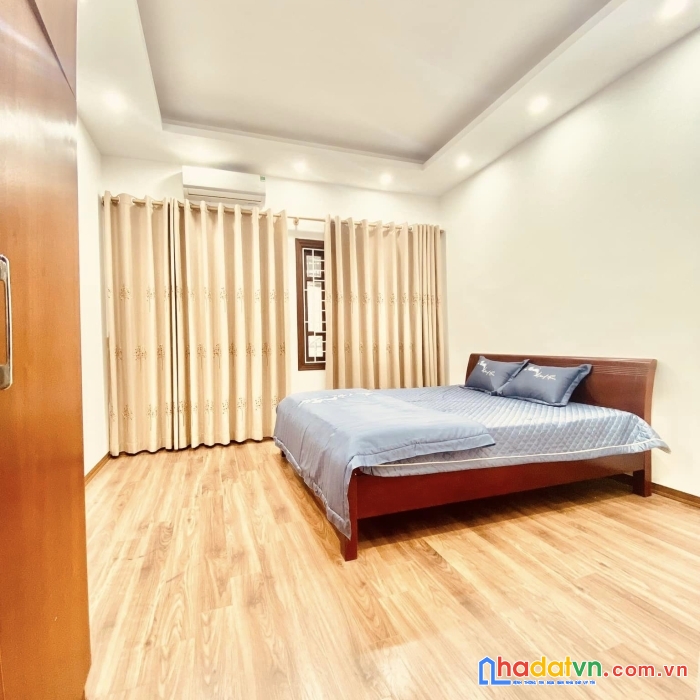 Bán nhà phố lê thanh nghị, hai bà trưng 50m, 4 tấng. giá: 5.95 tỷ