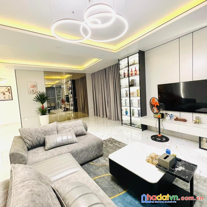 Bán nhà minh khai, dương văn bé, lô góc, ô tô tránh, thang máy 60m * 5t 11tỷ, full nội thất