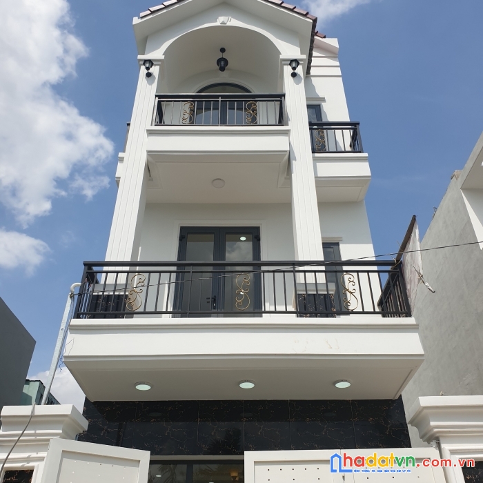 Nhà hxh ngay gigamall bình triệu chỉ 3,2 tỷ, shr, sổ sạch ko quy hoạch