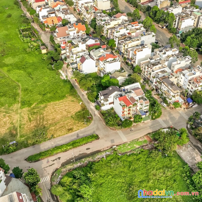 Cần bán lô đất 85m²(5x17) trong kdc hiện hữu đối diện bến xe #quận8 shr , xdtd