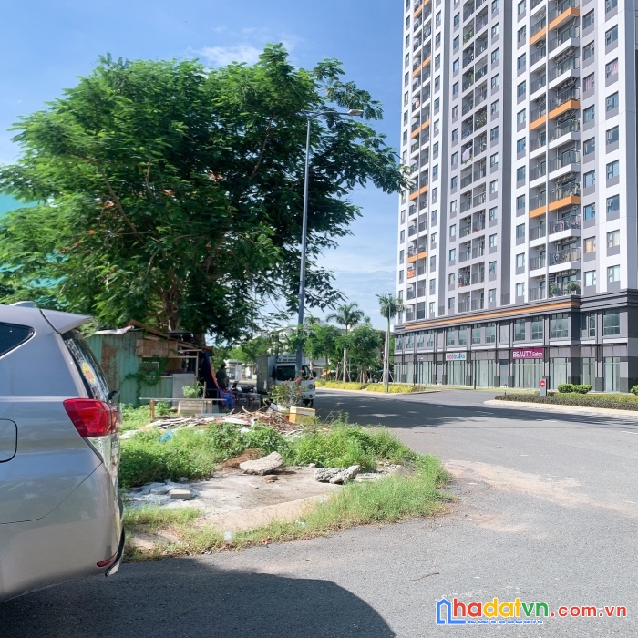 Cực đẹp lô gốc 115m2 shr giá 2ty3.đất thuộc kdc khang điền,phong phú,bình chánh 