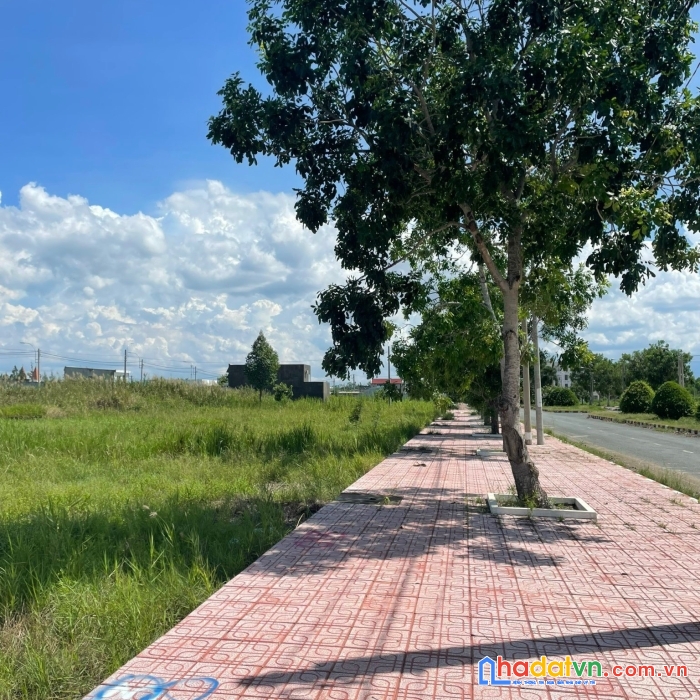 Chủ ngộp bank cần bán lô đất trong kdc phước đông mt quốc lộ 50