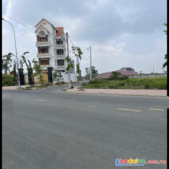 Chủ ngộp bank cần bán lô đất trong kdc phước đông mt quốc lộ 50