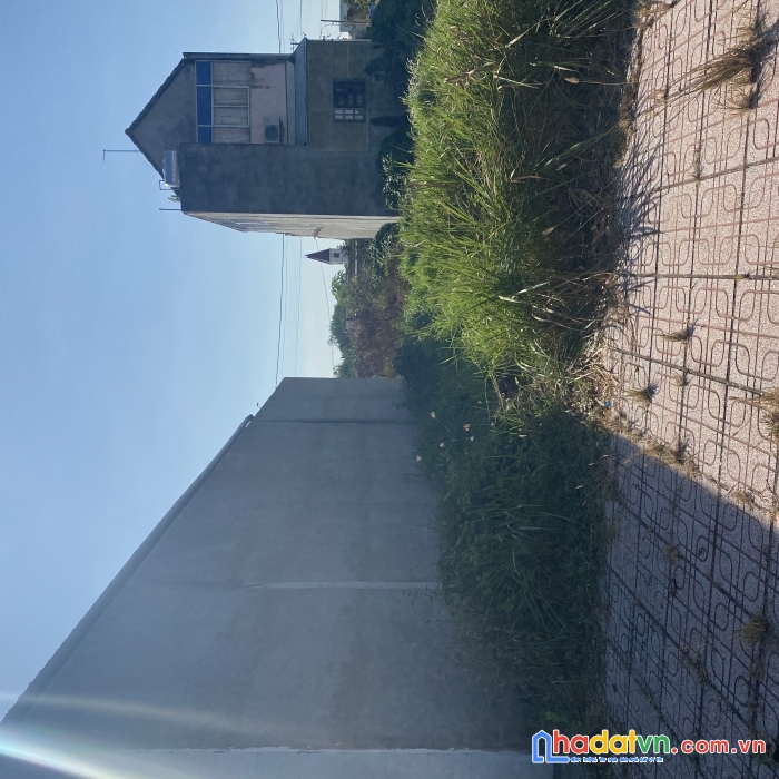 Chủ ngộp gửi cần bán gấp đất thổ cư 100% shr, kdc phong phú 