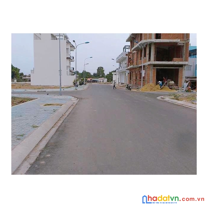 Chính chủ kẹt vốn cần bán gấp đất thổ cư 100% shr, kdc phong phú gần trường học , chợ dân cư đông đúc