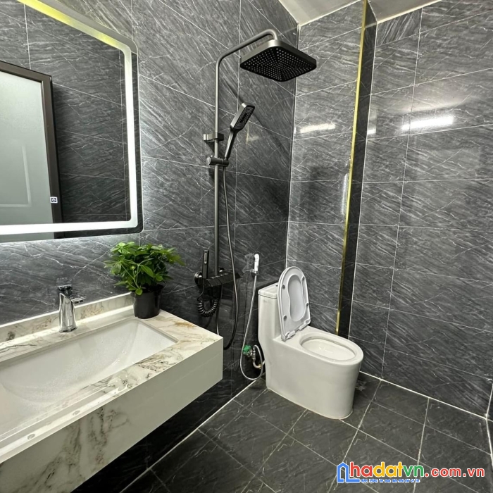 Bán nhà phân lô phố nguyễn đình chiểu, lê đại hành, hai bà trưng 70m 5t 18 tỷ. ô tô đỗ cửa