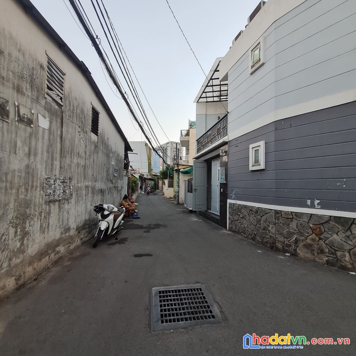 Nhà đẹp - hẻm thông oto tránh - ngay ngã tư thủ đức - 2 tầng ngang 8m - giá 4.x t