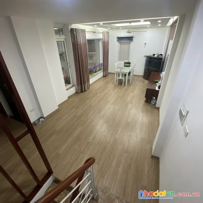 Bán nhà phố minh khai, hai bà trưng 45m, 5 tầng. giá: 6 tỷ
