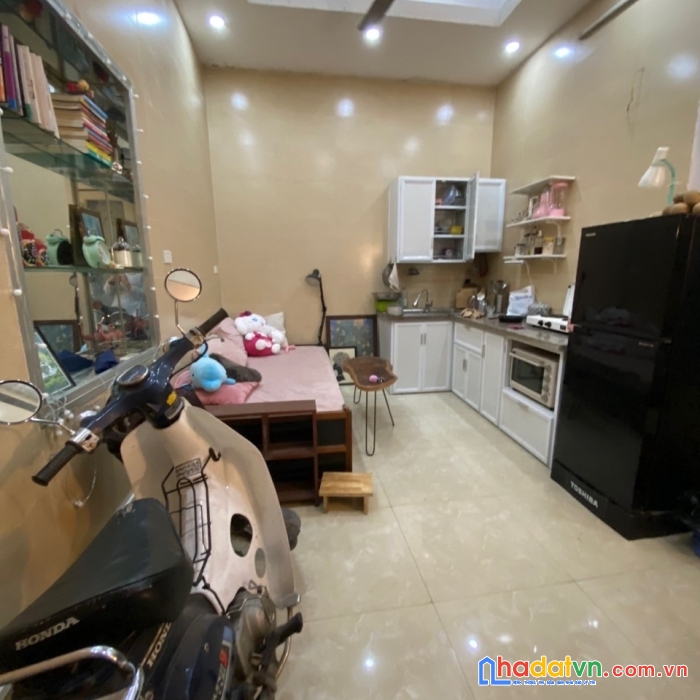 Hiếm- hoàng hoa thám –bưởi-nhà mới- mặt ngõ 3m- mặt tiền 5.5m