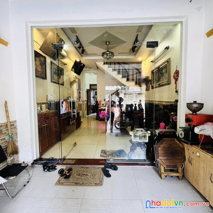 Nhà đẹp - hxh - phạm văn đồng - 70m2- 3 tầng - giá 5.x tỷ
