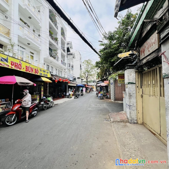 Nhà đẹp - hxh - phạm văn đồng - 70m2- 3 tầng - giá 5.x tỷ
