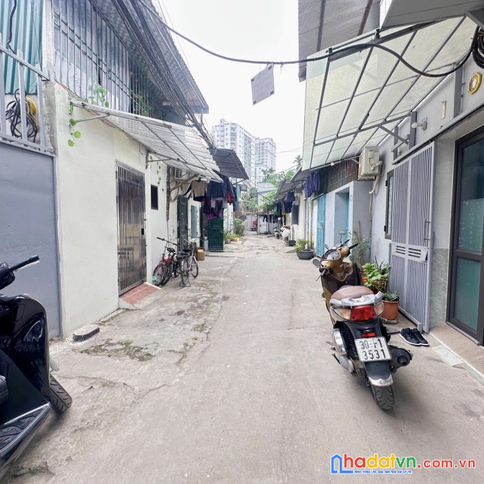 Lạc long quân- nhà mới ngõ rộng – mặt tiền 4m thênh thang – 1.65 tỷ 