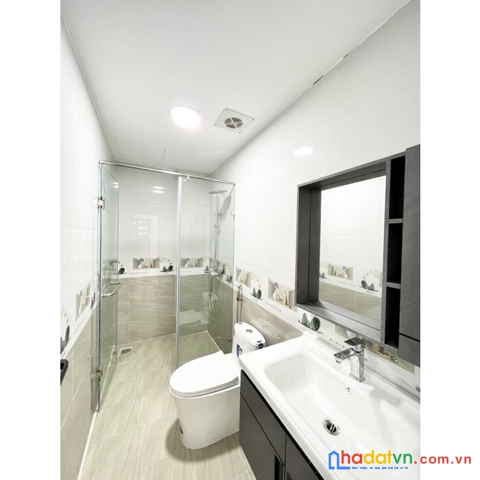 Tây hồ - nhà mới kính koong- ô tô – hoa hậu 5 tầng- tặng nội thất xịn xò–sổ vuông- 4 tỷ 
