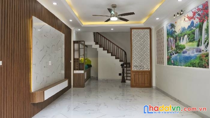 Tây hồ - nhà mới kính koong- ô tô – hoa hậu 5 tầng- tặng nội thất xịn xò–sổ vuông- 4 tỷ 