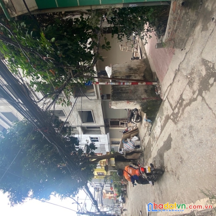Tây hồ- đầu tư- 43m đất sổ vuông- ngõ 3m ba gác ra vào- 15m ra mặt phố ô tô tránh 