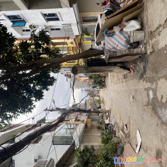 Tây hồ- đầu tư- 43m đất sổ vuông- ngõ 3m ba gác ra vào- 15m ra mặt phố ô tô tránh 