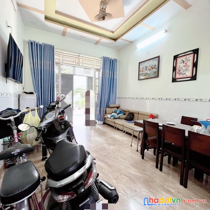 Bán nhà shr 45m2-3tang dương đức hiền tân phú - hẻm xe tải - gần dh công thương 
