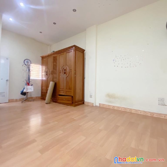 Tây hồ- thụy khuê – mặt ngõ -nhà đẹp ở ngay-5m mặt tiền- 4 tầng 4pn- 3.2 tỷ 